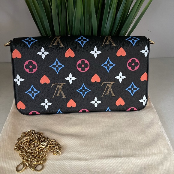 ♠️Louis Vuitton ♠️ - Picture 4 of 13